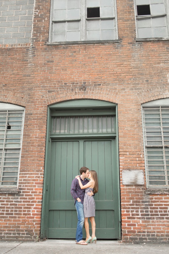 Maggie & Neil downtown Roanoke Engagement_0027